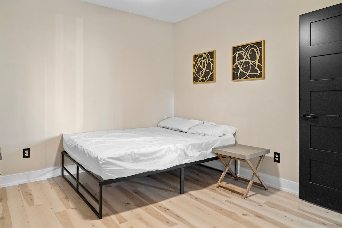 [The Swan House] Bedroom 4 with Queen bed.  Slidertag; Swan House Bedroom 4; Queen Bed